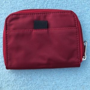 LYNX WALLET w/ PERIMETER ZIPPER + ZIPPERED POCKET